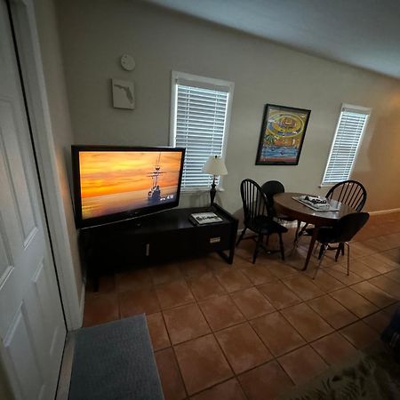 מיאמי Key West Style Historic Home In Coconut Grove Florida, The Blue House מראה חיצוני תמונה