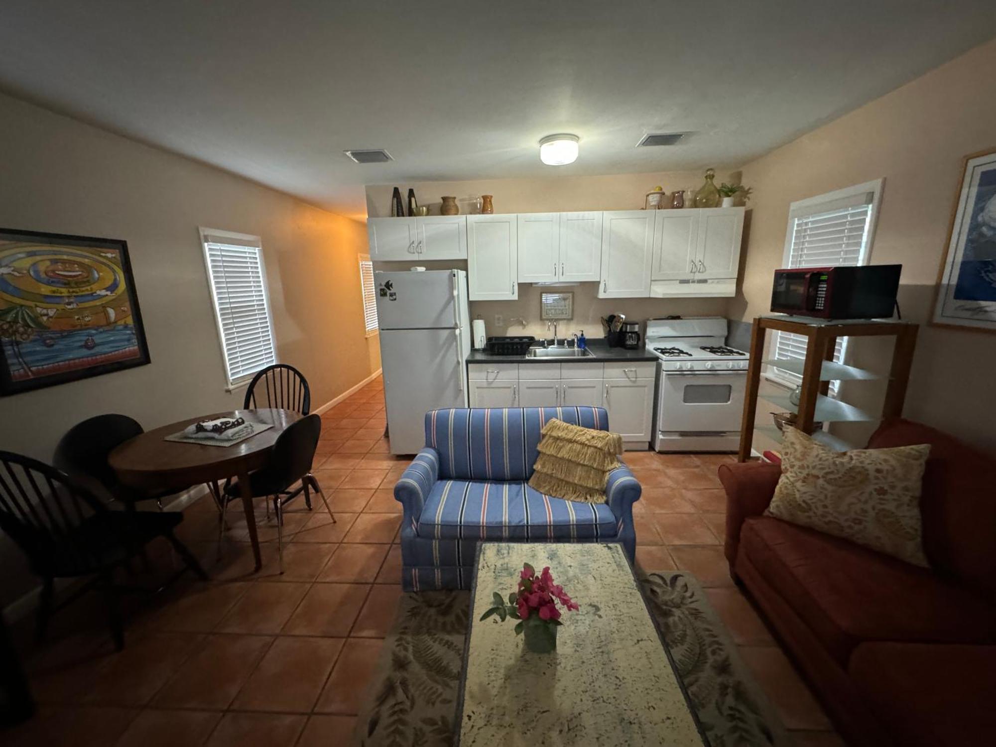 מיאמי Key West Style Historic Home In Coconut Grove Florida, The Blue House מראה חיצוני תמונה