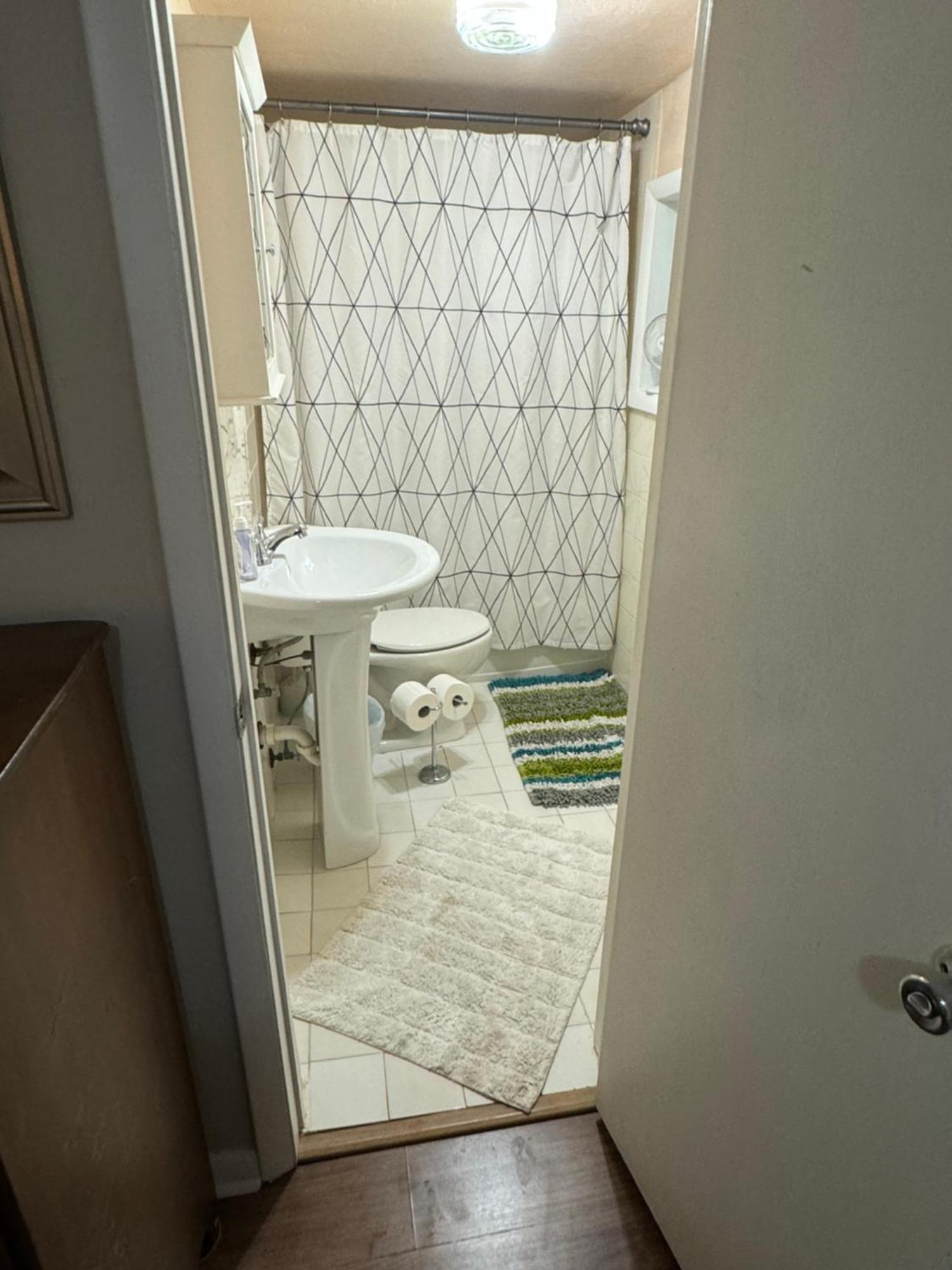 מיאמי Key West Style Historic Home In Coconut Grove Florida, The Blue House מראה חיצוני תמונה